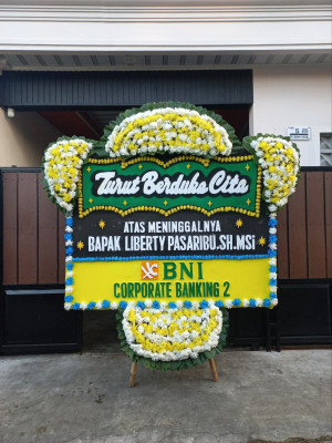 Papan Bunga Duka di Maba Selatan