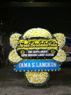 Papan Bunga Duka di Maba Selatan