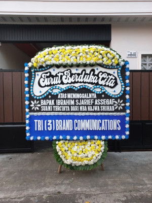 Papan Bunga Duka di Maba Selatan